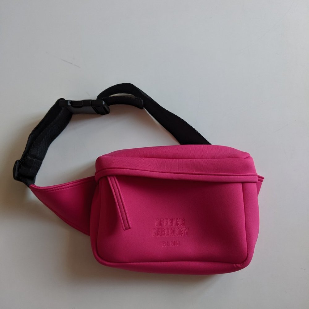 OPENING CEREMONY HOT PINK FANNY PACK TAG STILL ON